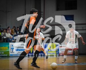 Hacha Escalera FutS 100